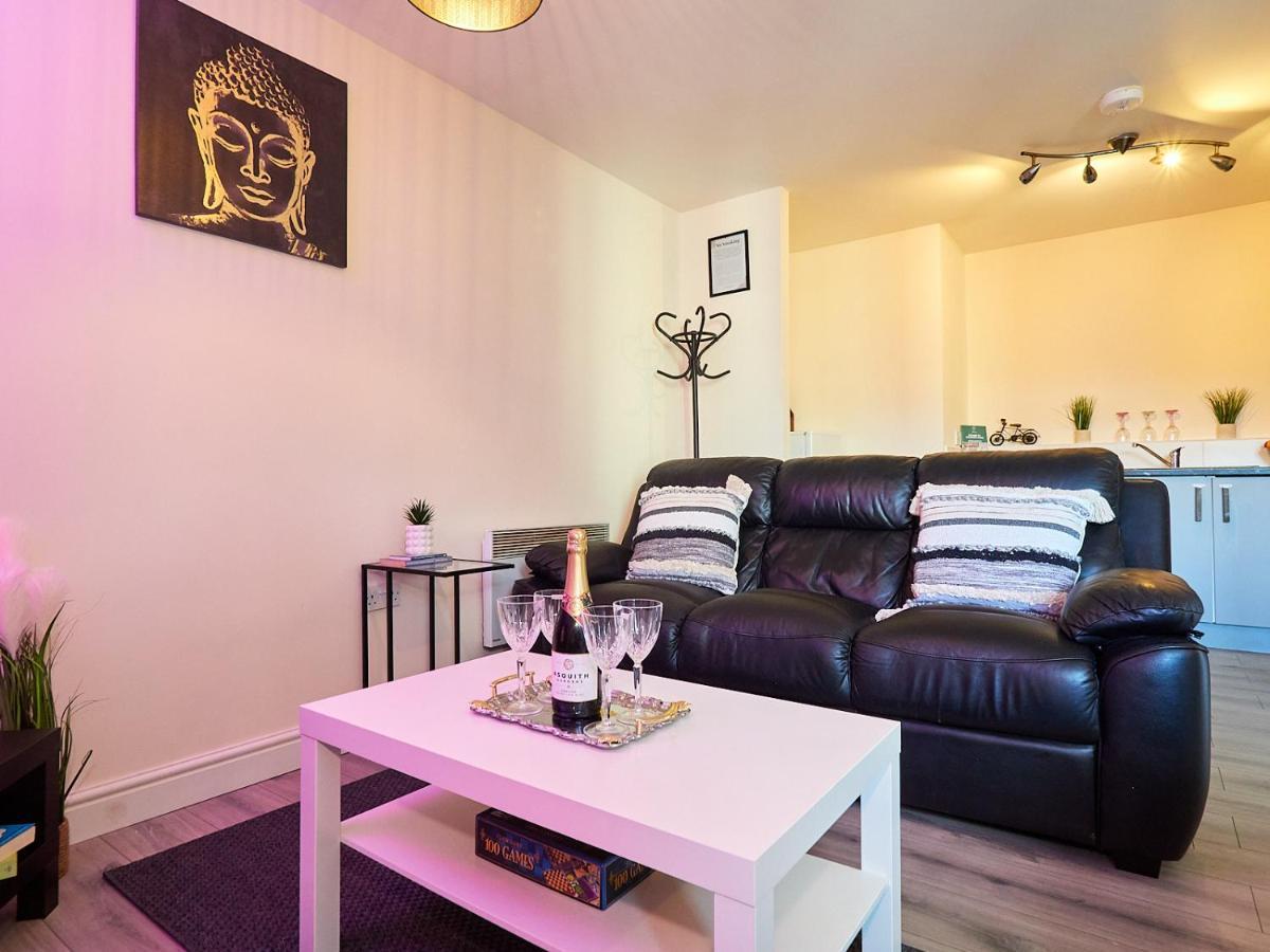 Beauchamp Suite In Coventry City Centre Cv1 For Contractors Professionals Tourists Relocators Students And Family Exteriör bild